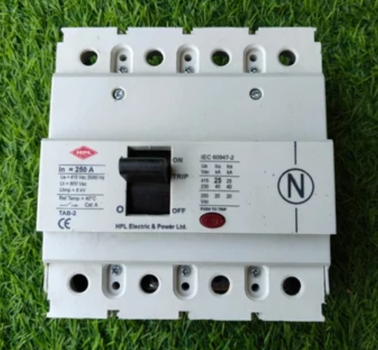 HPL MCCB 200A FP 25KA TABBASIX2200C4P